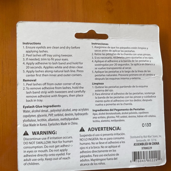 Unique blue top & bottom false lashes set! New, unopened. Glue included. - Picture 2 of 2